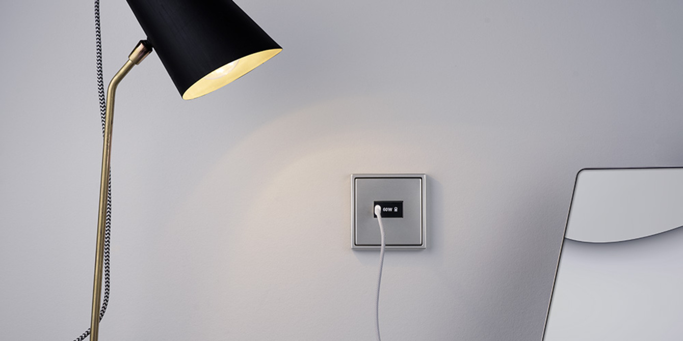 Ladegerät USB PD 60 bei Solak Elektrotechnik GmbH in Schlüsselfeld